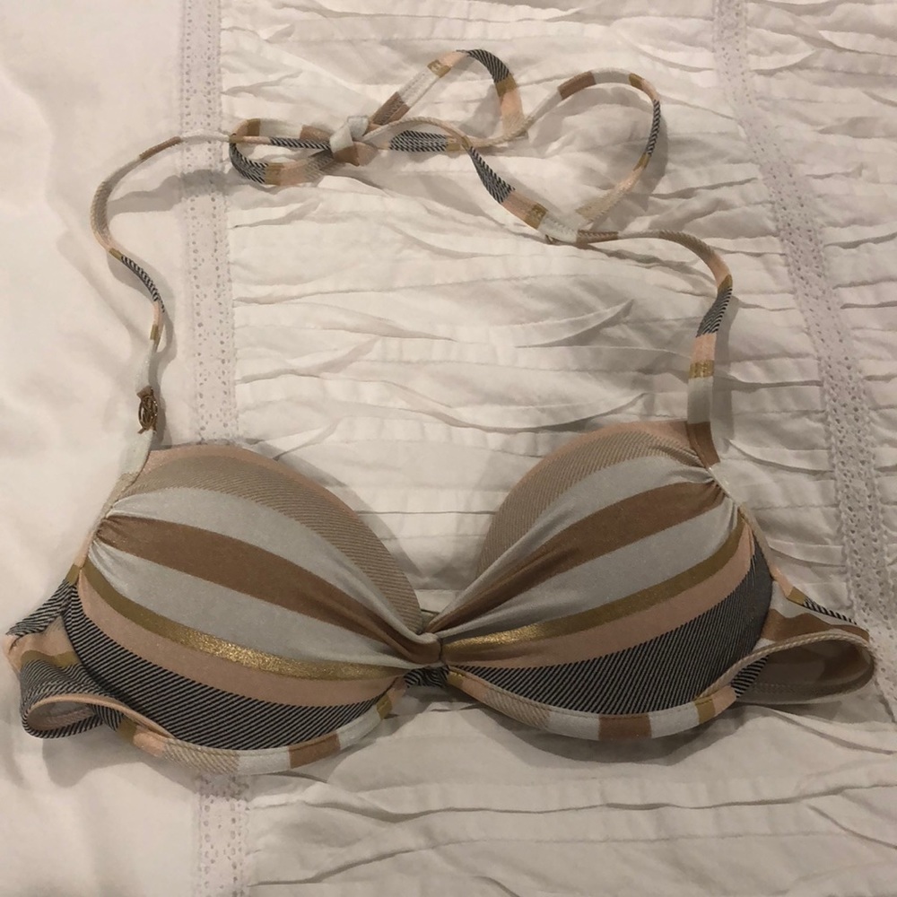 Victoria’s Secret Bikini top